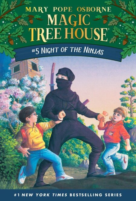 Night of the Ninjas ( Magic Tree House Series )